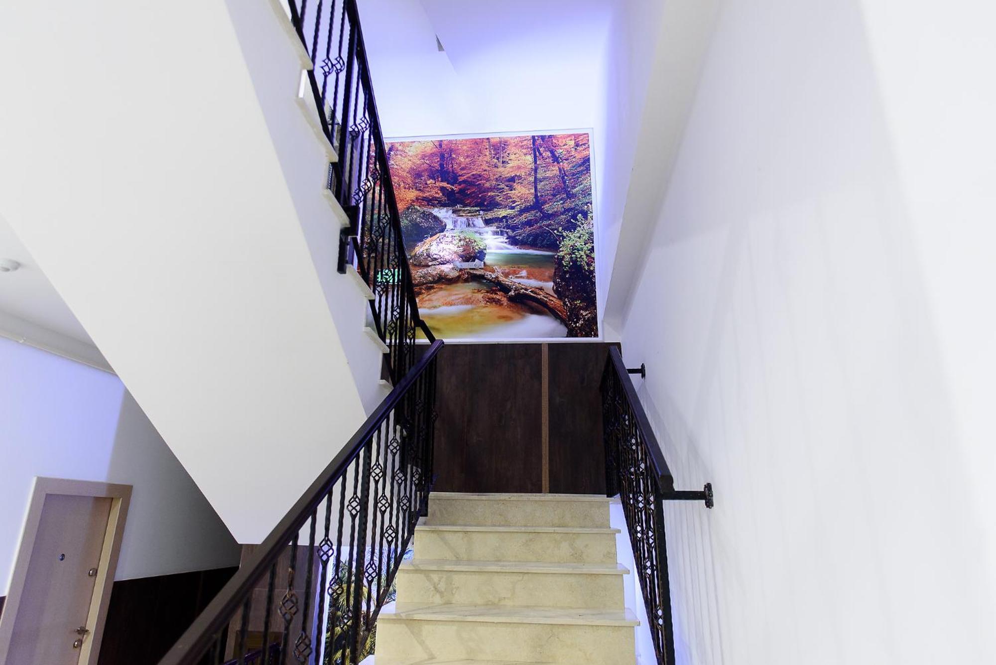 Carla'S Apartment, Airport & Train Station Shuttle Iasi Bagian luar foto